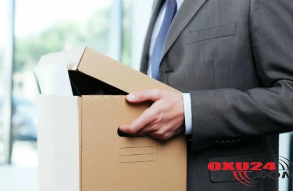 Daha bir nazir müavini işdən çıxarıldı