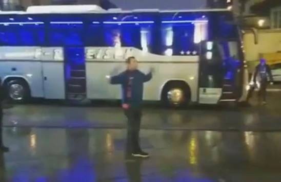 Millimizi Kosovada cəmi bir azarkeş qarşıladı - BİABIRÇI VİDEO