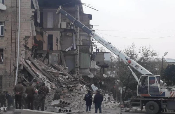 "İki ailə dağıntılar altında qalıb" - Azərbaycan səhəri acı xəbərlə açdı (FOTOLAR+VİDEO)