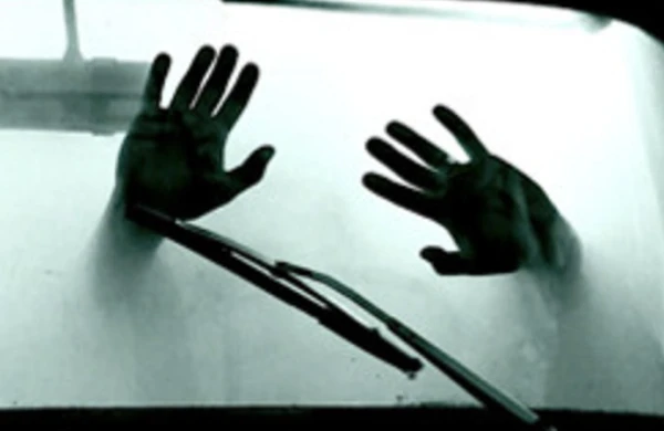 Azərbaycanda 4 dostdan şok əməl: maşında və qəbiristanlıqda zorladılar, videoya çəkdilər, sonra...