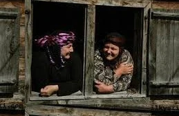 Qonşunuz başınıza su tökürsə,bu yazını mütləq oxuyun - VİDEO