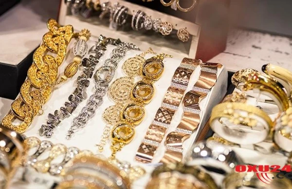 Qızıl-gümüş yenə bahalaşdı