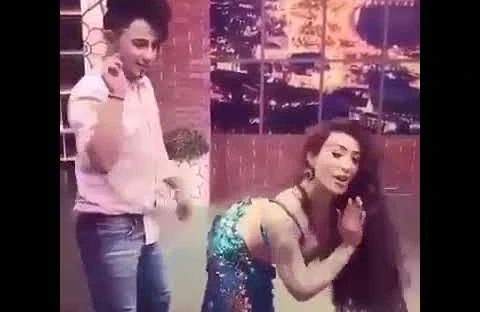 Azərbaycan  efirində  baş  verən  biabırçı  anların  VİDEOSU