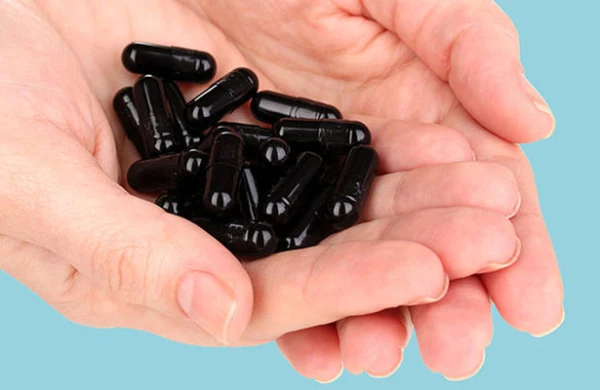 Azərbaycanda 18 yaşlı qız arıqlamaq üçün dərman içdi, öldü