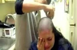 Başı qırxılan qadın: "Döyülüb söyülürdüm" (VİDEO)