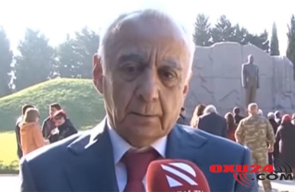 Abutalıbov Heydər Əliyevə şeir həsr etdi - Video