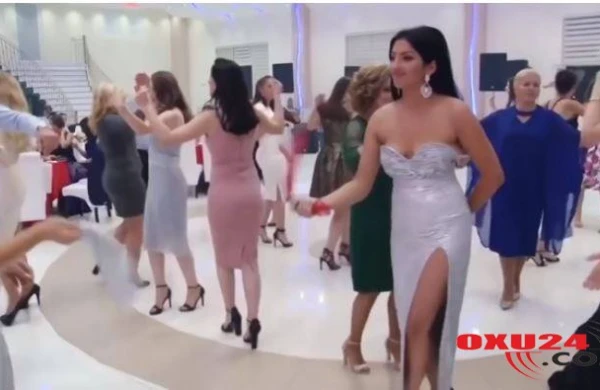 Sinəsi açıq,yarıqlı qızların ehtiraslı rəqsi - Azərbaycanda hər kəs bu VİDEODAN danışır