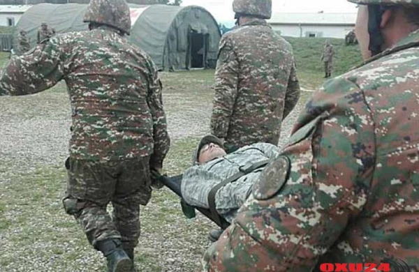 Üç erməni hərbçi yaralandı