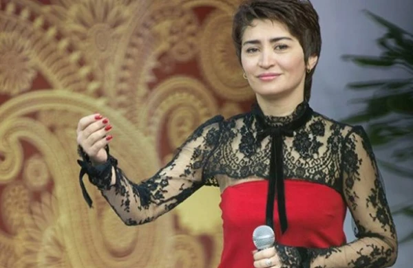 Fədayə Laçın mahnı oxudu - Bir azdan hökm veriləcək