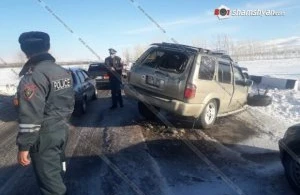 Erməni hərbçilər Kəlbəcərə gələn yolda qəzaya düşdü :7 yaralı var +FOTO