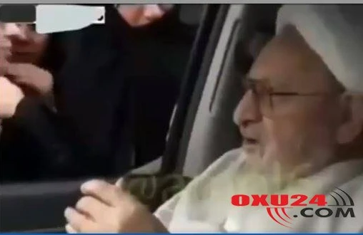 Daha bir ŞOK: Molla  tüpürcəyini  qadınlara  dərman  kimi  satır - Guya ərə gedəcəklər