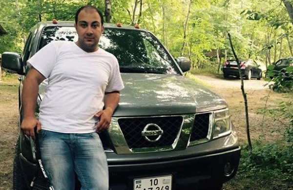 "Mehman ona əl qaldırıb" - Nazirlikdən fotosu yayılan zabitlə bağlı açıqlama