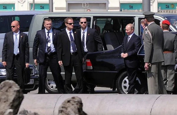 Сколько получает охрана Путина? Феноменальные доходы