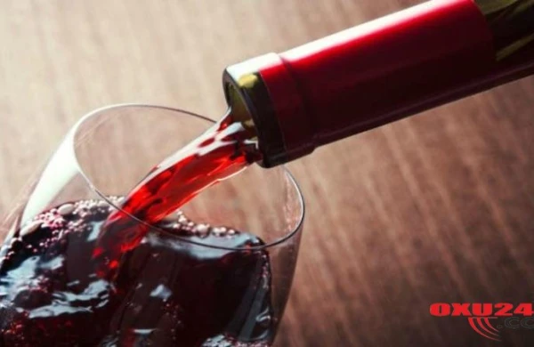 Alimlər təsdiq etdi: Gündə bir qədəh qırmızı şərab orqanizmi cavan saxlayır