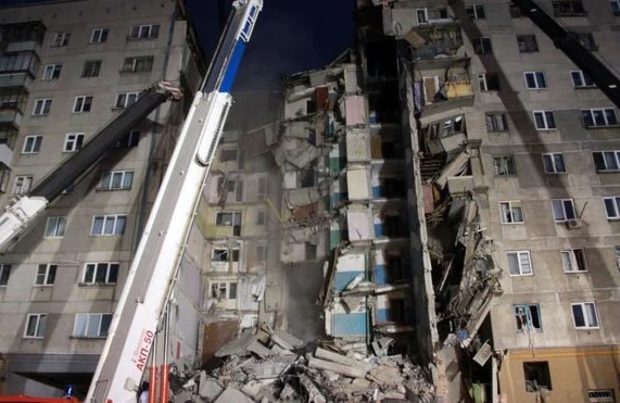 İŞİD Rusiyanı partlatdı - 39 ölü var