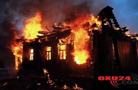 Üç ailənin yaşadığı ev yanıb