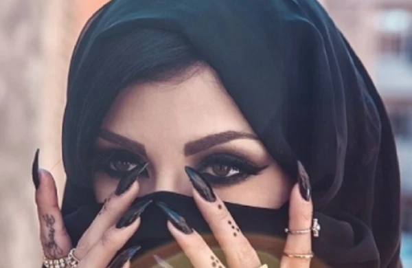 Qadınların dırnaq saxlaması günahdırmı?