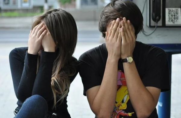 Efirdə ancaq fahişəliyə məcbur edilən qadınlar göstərilir - AÇIQLAMA