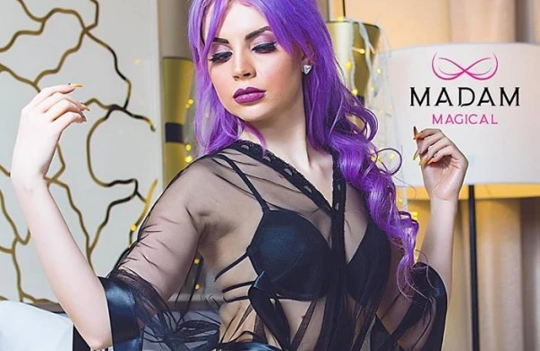 Məşhur azərbaycanlı modelin oteldə görüntüsü yayıldı - FOTO