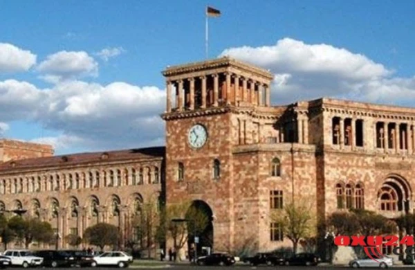 Ermənistanda hakimiyyət orqanlarında kütləvi ixtisar