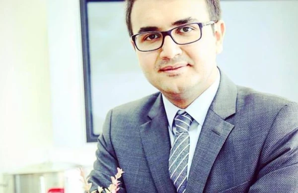 Prezidentin yüksək vəzifə verdiyi 29 yaşlı Rəvan Həsənov KİMDİR?