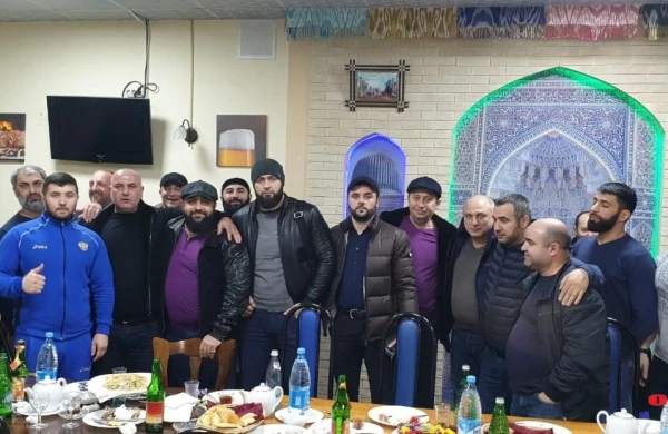 Çeçenlərlə azərbaycanlıların  BARIŞIQ görüşündən TAM VİDEO