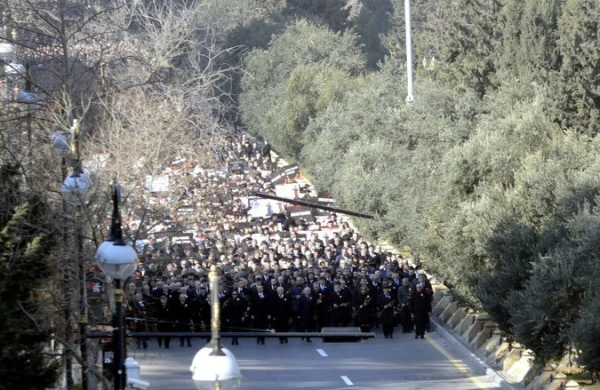 Xocalı soyqırımı ilə bağlı yürüş keçirilir - Prezident iştirak edir