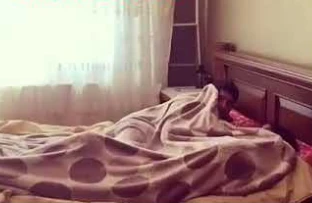 Azərbaycanlı müğənni həyat yoldaşını xəyanət edərkən tutdu - O vəziyyətdə...