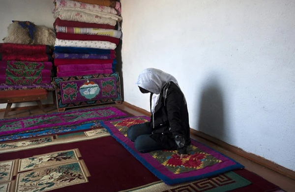 Qızları qaçırır, otaqda tək saxlayır, zorlayır, sonra da... - TÜKÜRPƏDƏN ADƏTLƏR