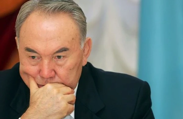Nazarbayev istefa verdi