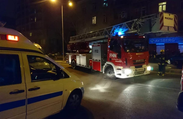 Bakıda daha bir yanğın - 15 nəfər təxliyyə olundu