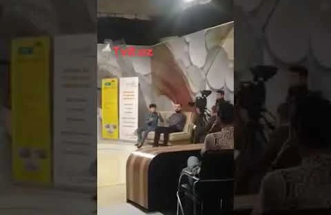 Efirdə biabırçılıq:Mikrafon açıq qaldı müğənni söyüş söydü Və...