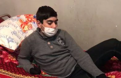 Oğlu xərçəng olan ana Mehriban Əliyevadan kömək istəyir -Ürəkdağlayan görüntü