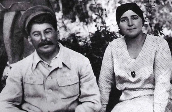 Stalinin bakılı arvadının faciəli sonu - ŞOK araşdırma