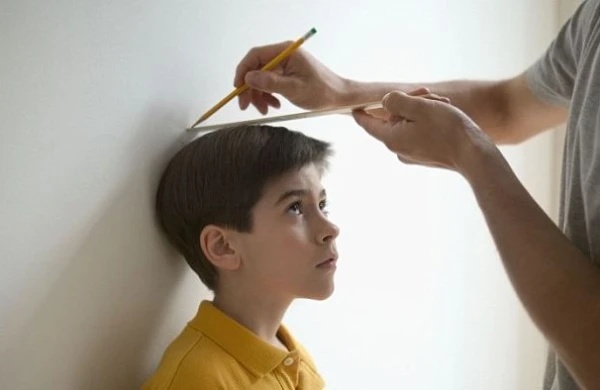 Azərbaycanlıların boyu qısalır: Dünya qabağa gedir, bizsə geri