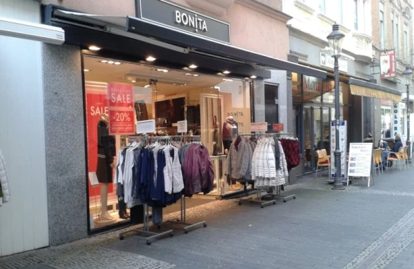 Bakıda erməni mahnısı səsləndirən mağaza