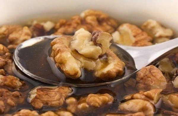 Hamilə qalmaq üçün istifadə edilən qoz suyu - Hazırlanma qaydası