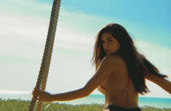 "Elə əxlaqsız təkliflər alıram ki..." - gənc model yataq fotolarını paylaşdı - FOTO