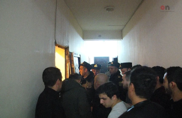 Corabını qurutmaq istədi, evinə yanğınsöndürənlər gəldi - BAKIDA