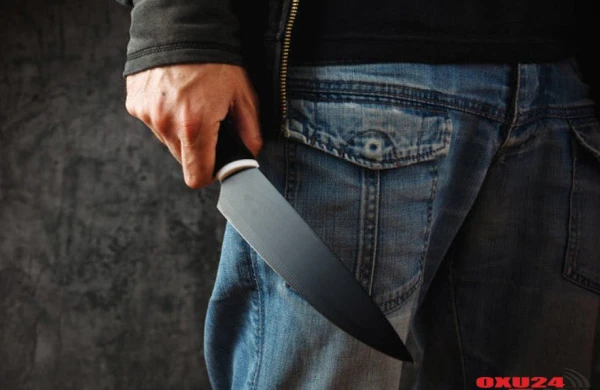 Bakıda 16 yaşlı məktəbli küçədə bıçaqlandı