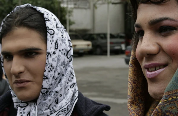 İranlı transların biabırçı görüntüləri yayıldı