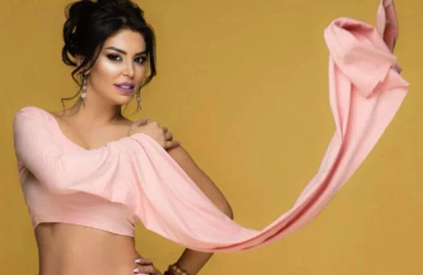 “Arxamda olan gözəllik bəzilərinin üzündə yoxdur” - Afaqdan biabırçı FOTO