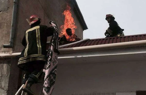 Bakıda kişi arvadını dir-diri yandırdı