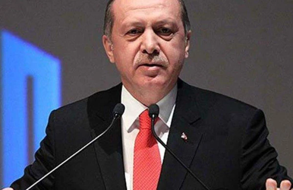 Ərdoğandan müğənnilərə xəbərdarlıq: Yaltaqlıq etməyin!