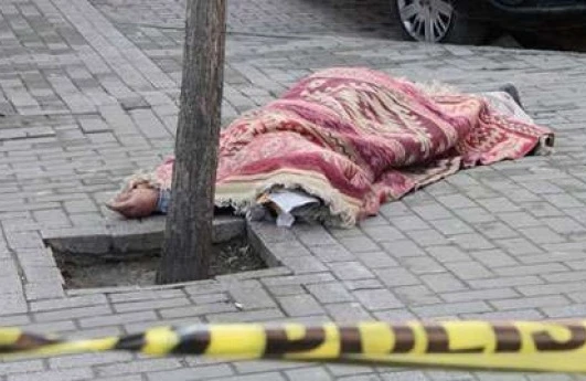 Bir müddət öncə Bakıda videosu yayılan qız faciəli şəkildə öldü