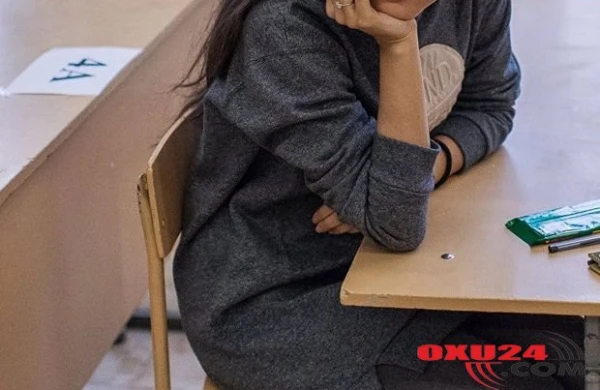 Bakı məktəbində qıza bez verildi - Aləm bir-birinə dəydi