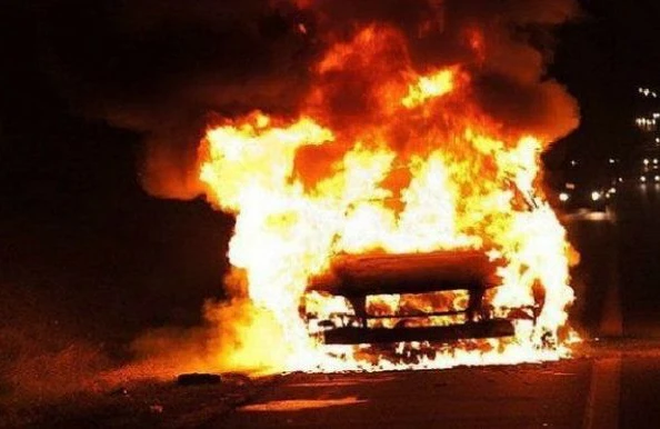 Bərdədə avtomobil təmiri sexində partlayış - Yaralılar var