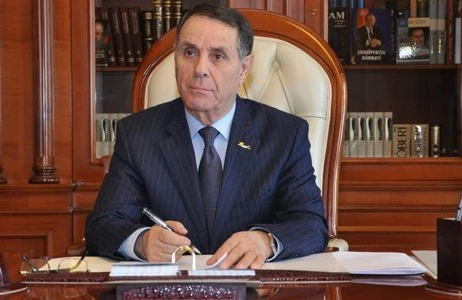 Novruz Məmmədov təhsil nazirini bu vəzifəsindən azad etdi
