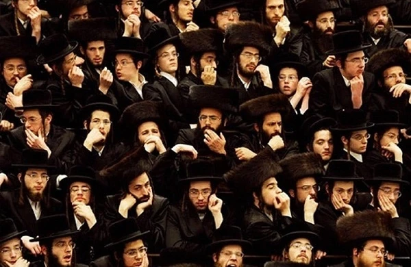 Nə üçün yəhudilər qara geyinirlər?