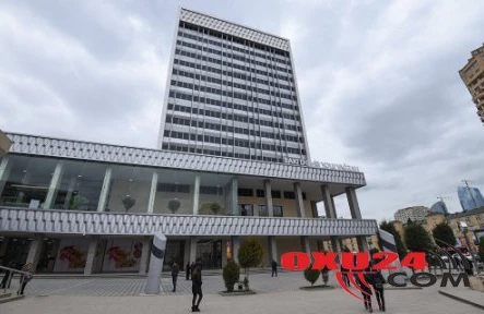 Dəmiryol Vağzalında QƏRİBƏ QAYDA - Məlumat almaq 1 manatdır